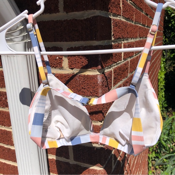 Hollister bikini top - Picture 3 of 3